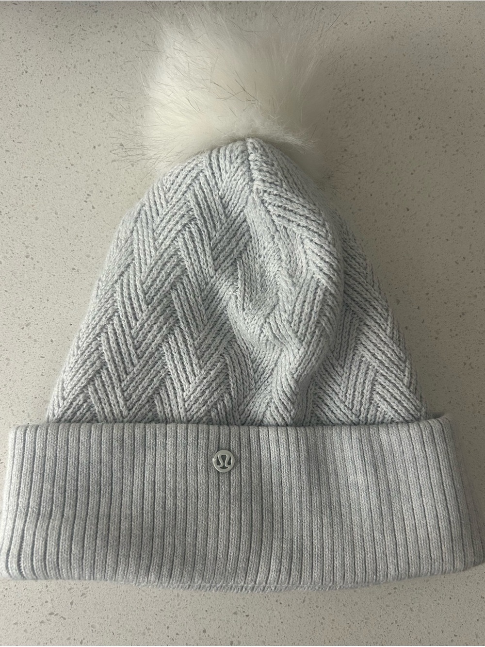 Lululemon Gray Cableknit Lined Beanie Hat Pom Pom Ski Snow Hat